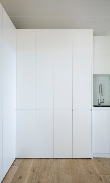  Как спрятать стиральную машину: 17 идей для кухни, ванной, спальни и постирочной 