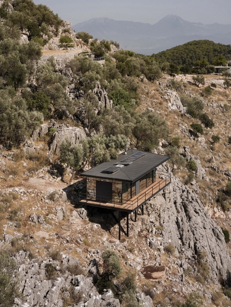 Дом в стиле минимализма и устойчивого развития