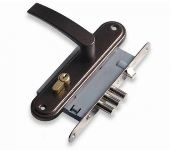 Как выбрать входную металлическую дверь для квартиры