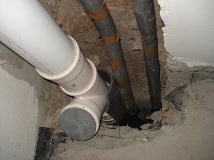 Замена труб в туалете от А до Я: проектирование, выбор стройматериала, монтажные работы + разбор ошибок Замена труб в туалете от А до Я: проектирование, выбор стройматериала, монтажные работы + разбор ошибок