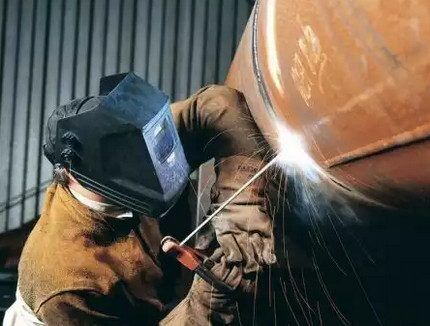 Все про стальные трубы: обзор технических характеристик и монтажных нюансов