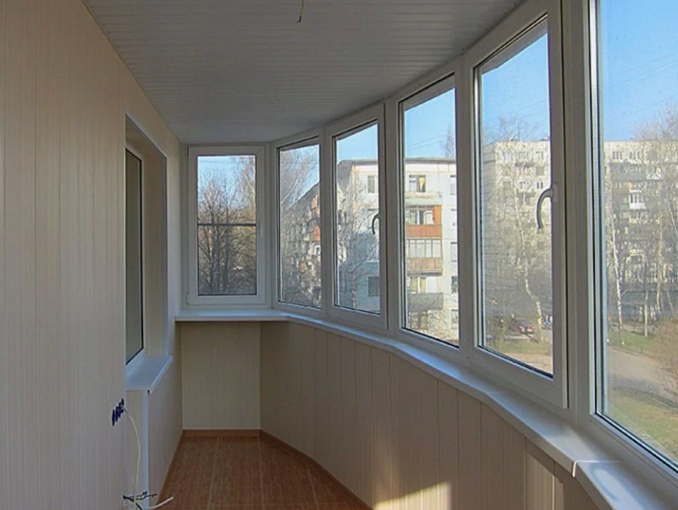 Остекление балконов Гродно - варианты, преимущества и идеи оформления